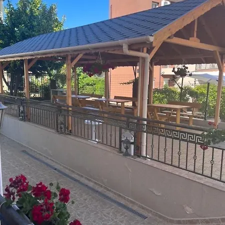 Guest house Къща За Гости Canavan'S Ravda