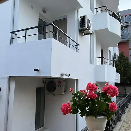 Guest house Къща За Гости Canavan'S